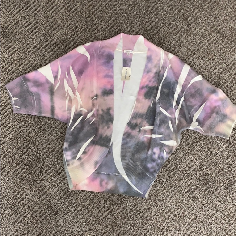 Maurice’s top size Medium NWT